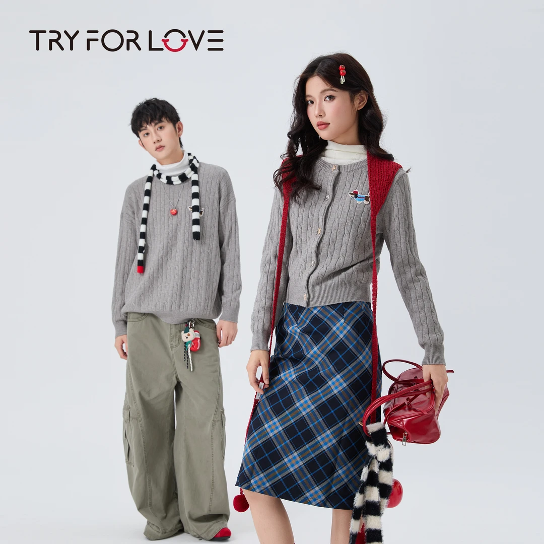 TRYFORLOVE秋冬新款情侣修身显瘦圆领毛衫休闲百搭长袖简约毛衣