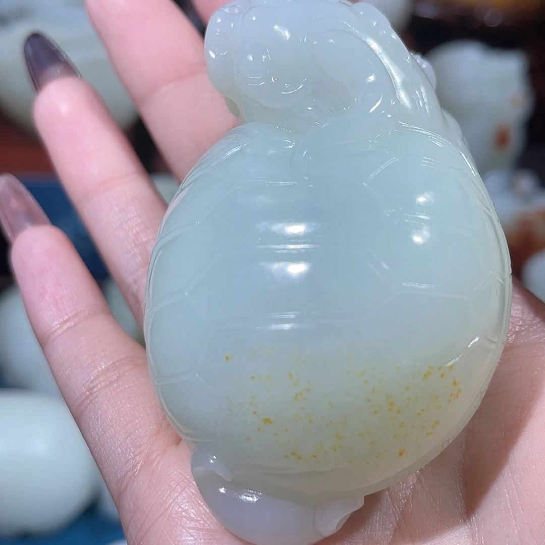 颈饰未镶嵌和田玉（糖玉）