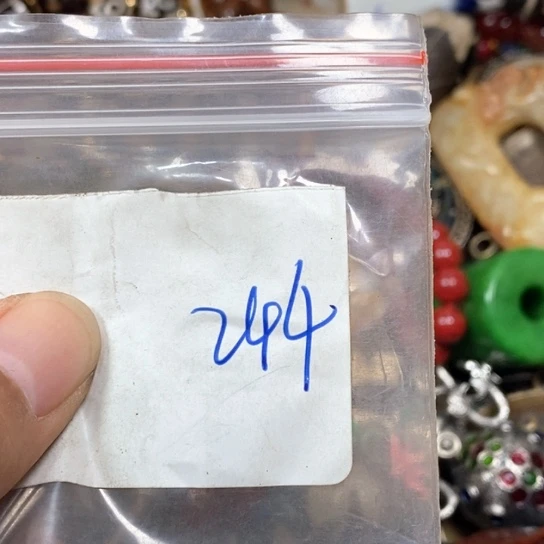 胤***岁吊坠滴血莲花菩提