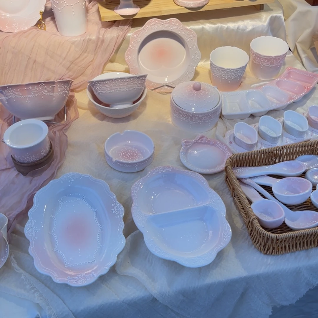 陶瓷哈哈哈哈哈哈哈