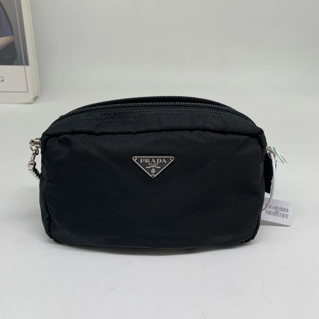 95新 Prada/普拉达 黑色降落伞单肩包/YW06528207/8207