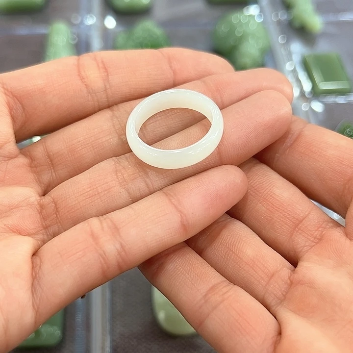 和田玉戒指未镶嵌18+