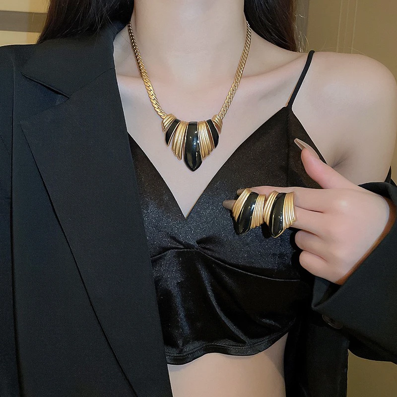 铜合金项链 精品-滴油心形项链耳钉套装小众冷淡风重工欧美锁骨链