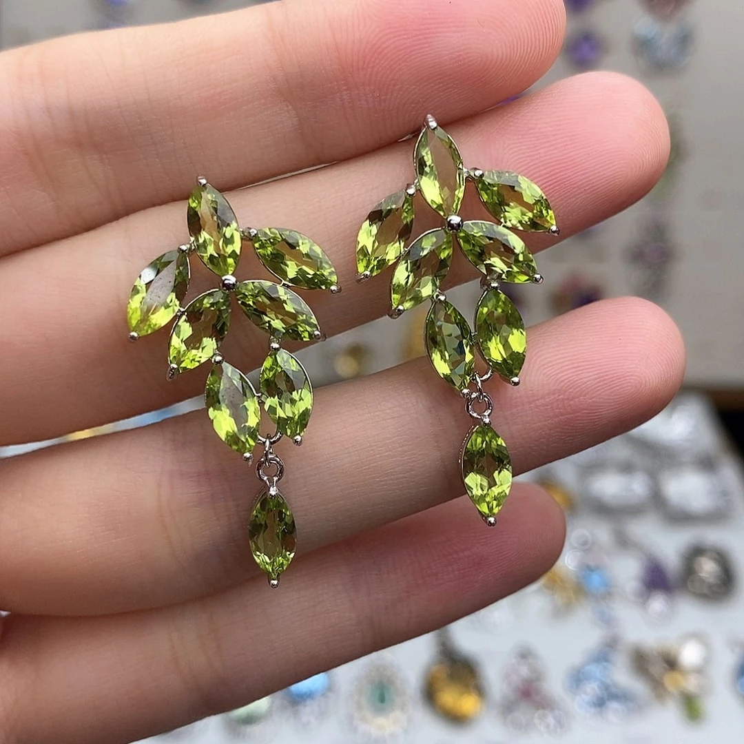 银S925镶嵌耳饰橄榄石（一物一证）