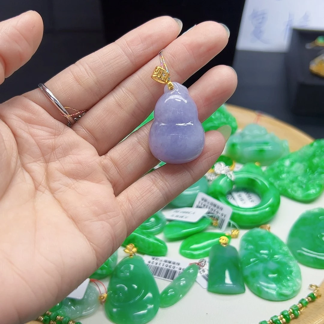 翡翠颈饰18K金镶嵌天然缅料A货一件