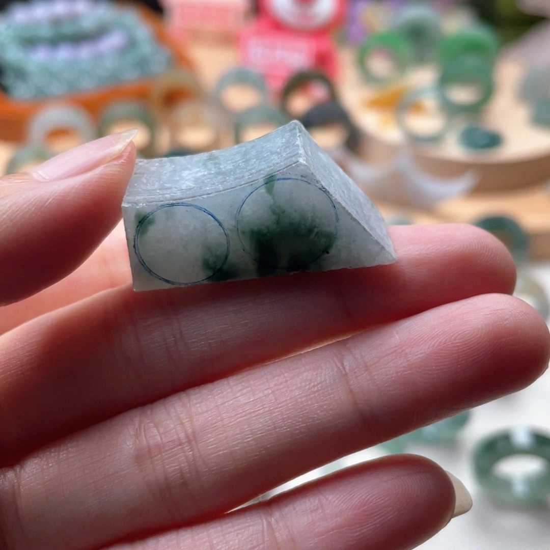 定制翡翠未镶嵌珠子