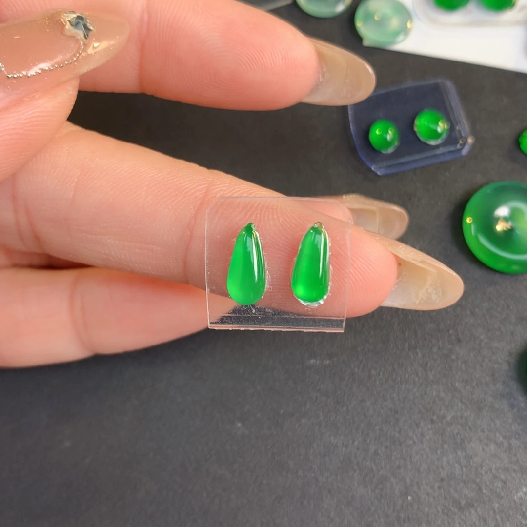 翡翠裸石9.44/4.43/3.15翡翠翡翠