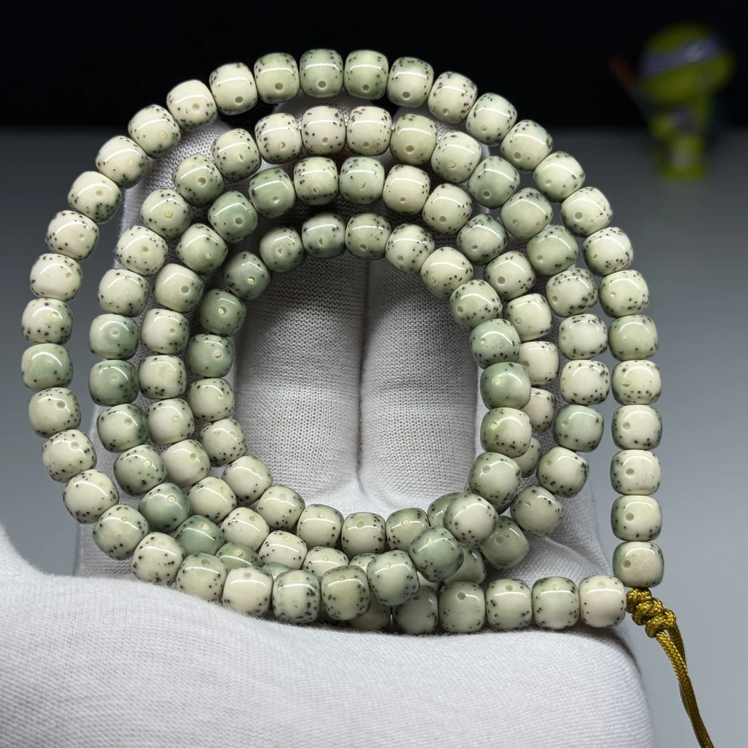 星月菩提脖挂 8X7 正月通体大留白老型桶108 同枝石玉绿润料120粒