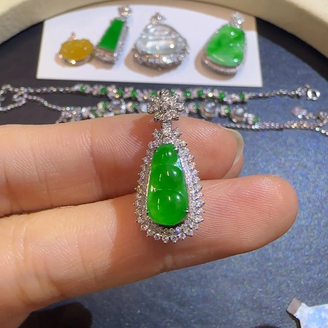 翡翠18K金镶嵌颈饰精品