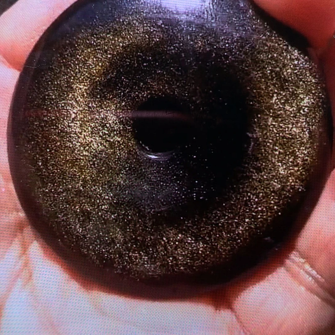 越***好黑曜岩未镶嵌珠宝奇石