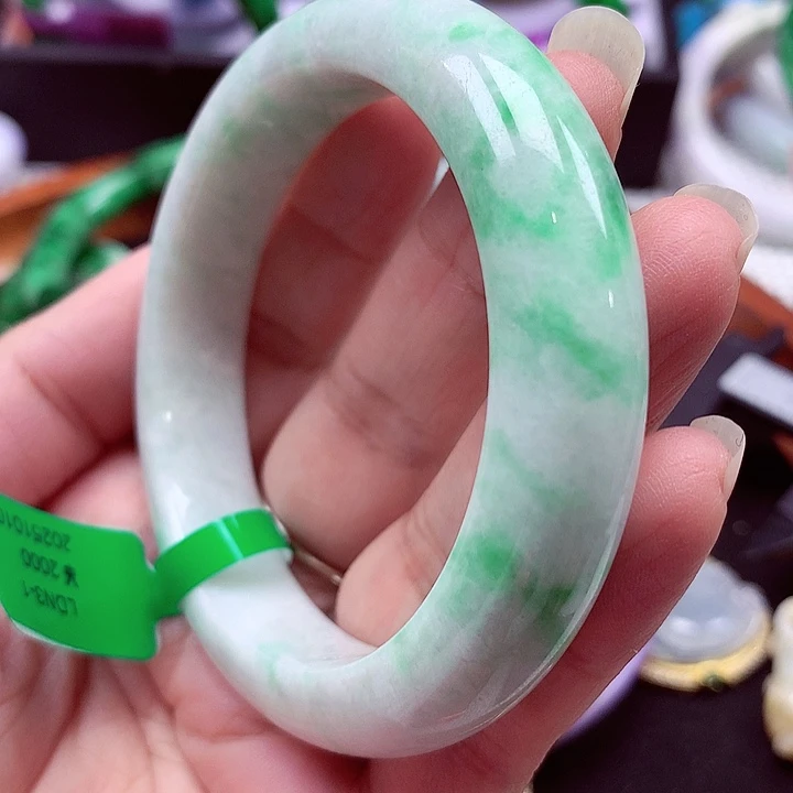 翡翠未镶嵌手镯翡翠