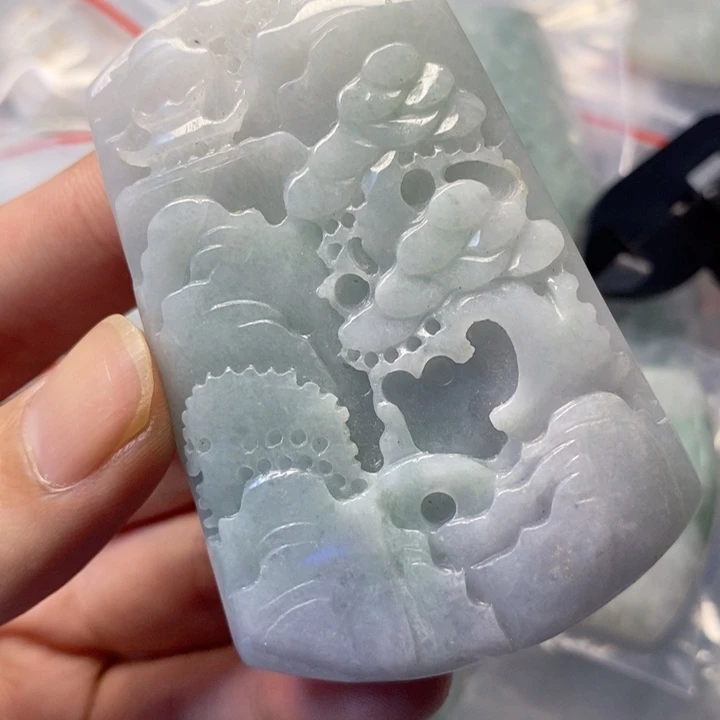 翡翠未镶嵌颈饰天然翡翠A货