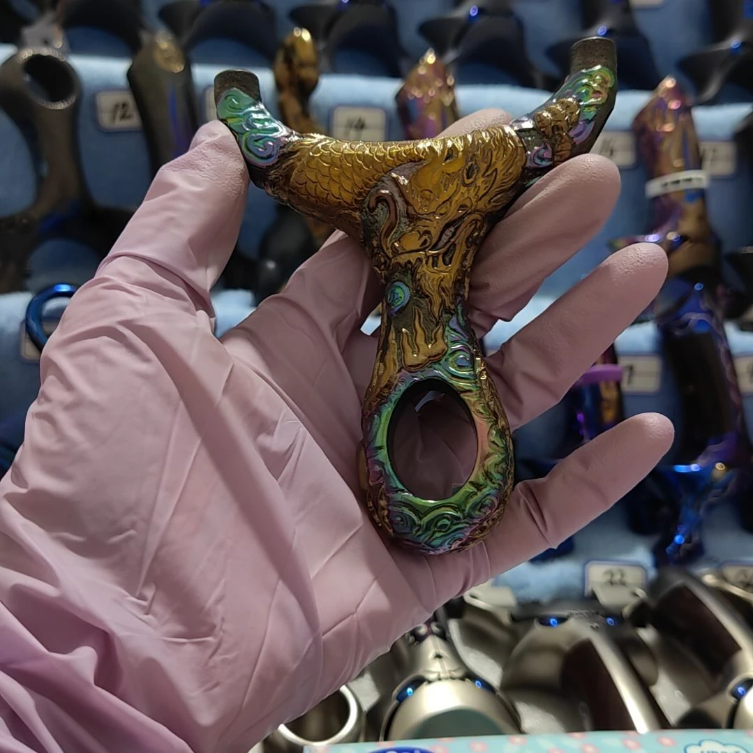 弓雨精作正品顶卡雕刻