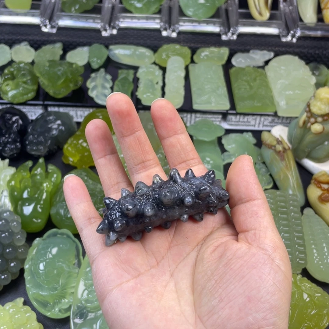 蛇纹石玉未镶嵌珠宝奇石