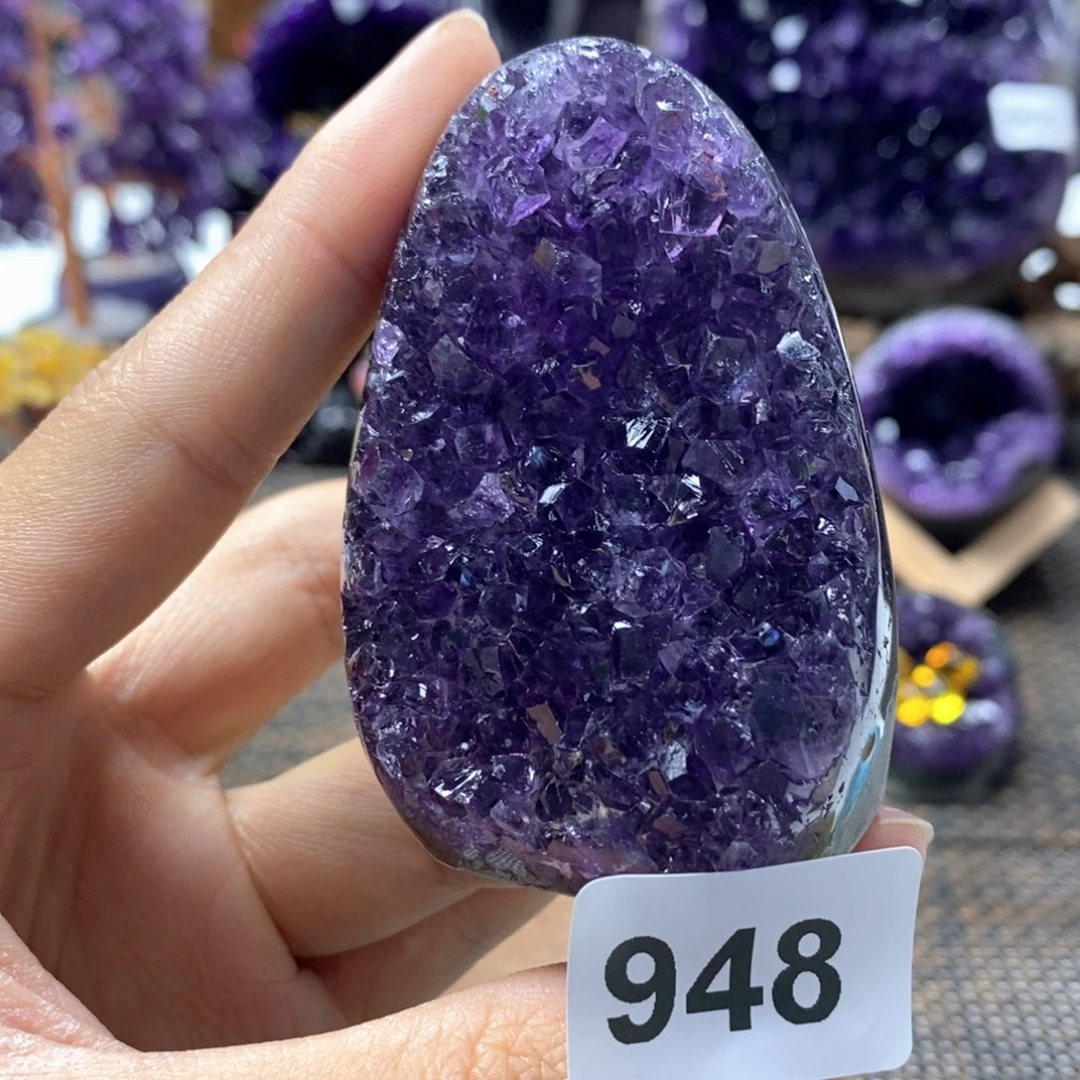 紫晶未镶嵌大型摆件（非配饰）