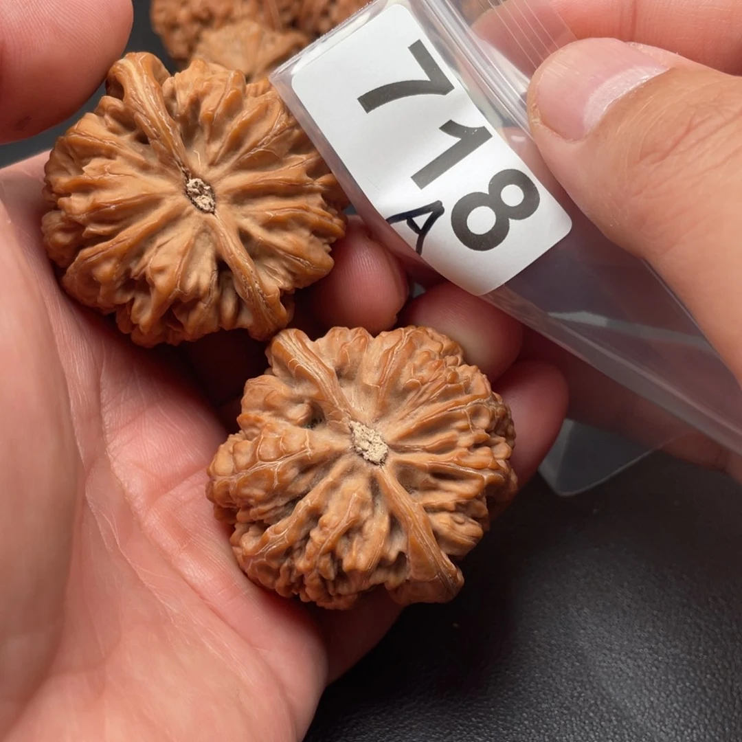 吊坠文玩核桃粗筋46