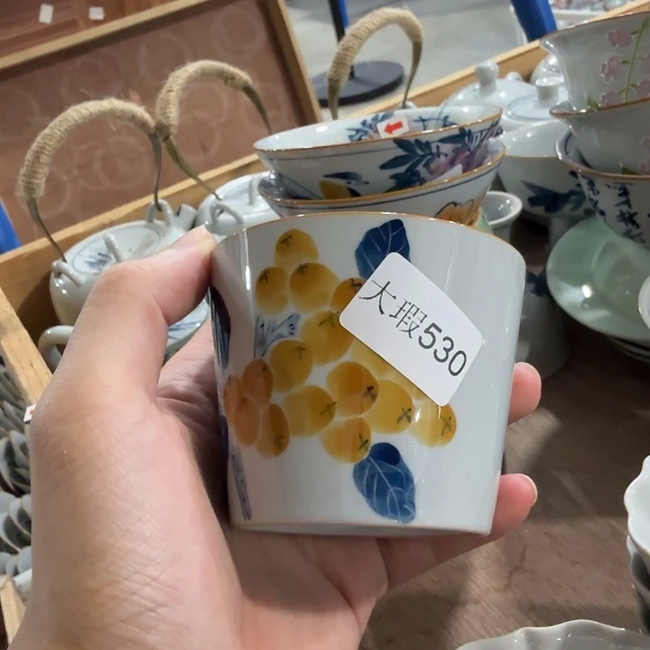 釉下手绘茶具微瑕