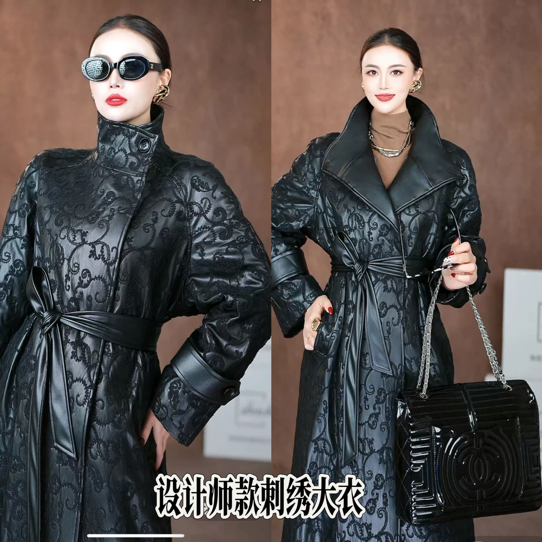 【重工刺绣】2025年冬季长款F立领黑色女单排扣常规长袖通勤风风衣