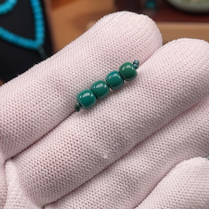 绿松石未镶嵌珠宝奇石5.4