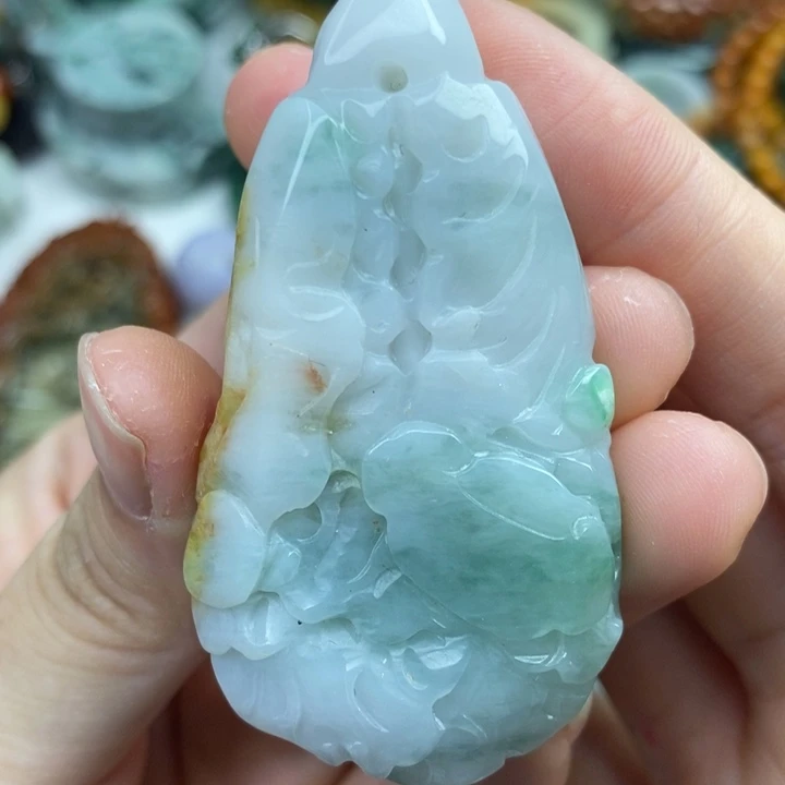 颈饰未镶嵌翡翠吊坠