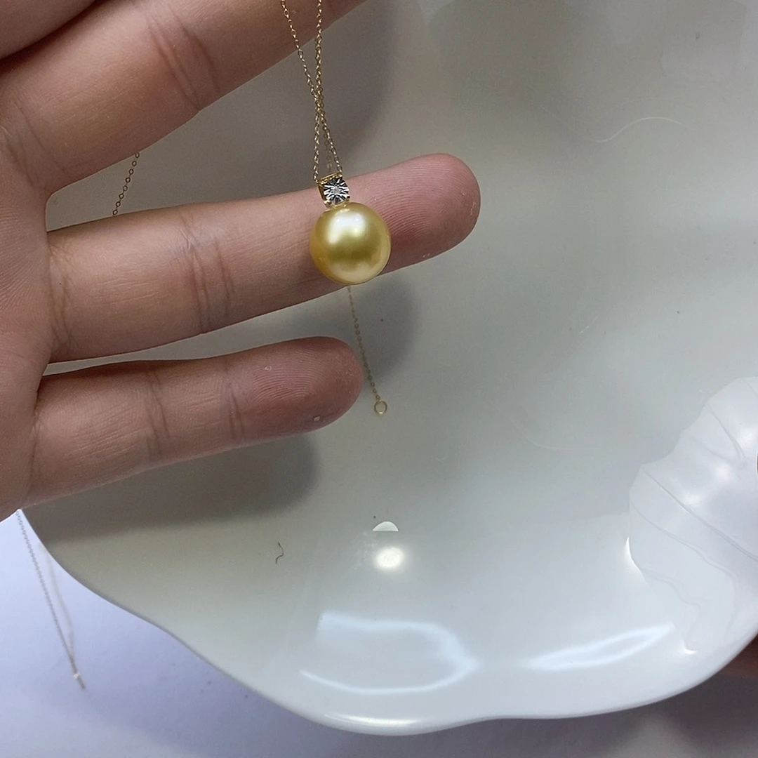颈饰海水珍珠18K金镶嵌