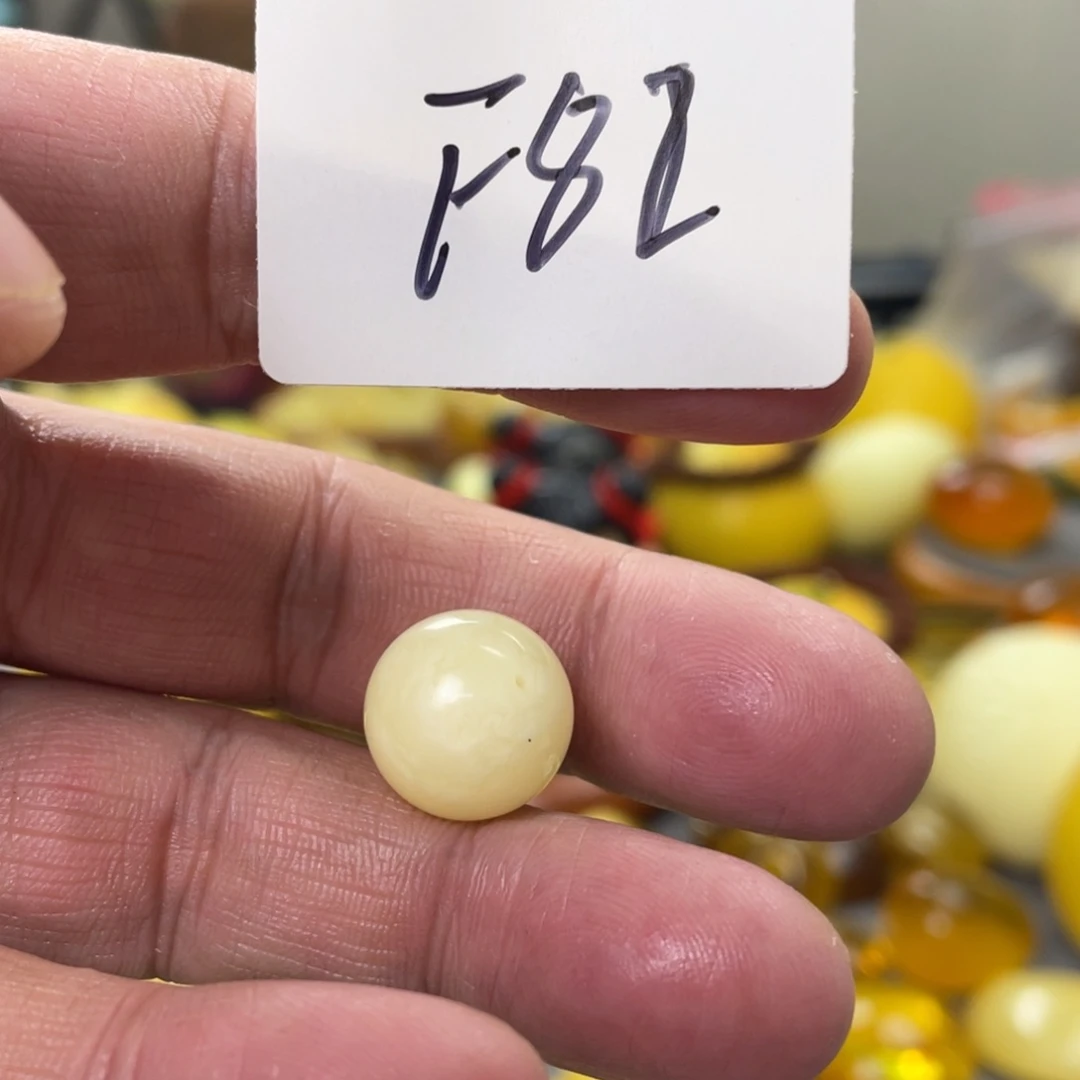 手链琥珀未镶嵌多样性发，发其中一件