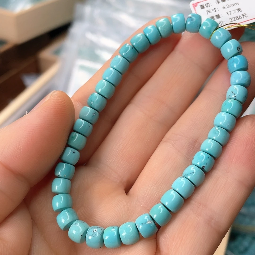 绿松石未镶嵌颈饰