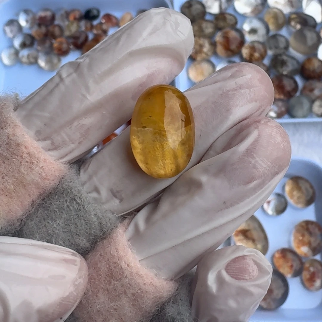 未镶嵌水晶珠宝半成品黄兔毛