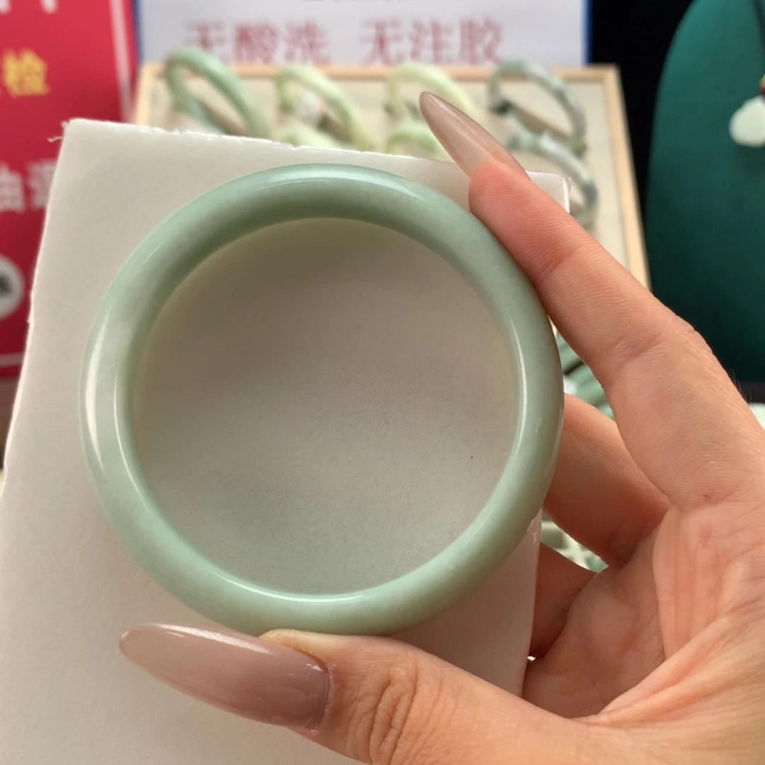 未镶嵌手镯蓝田玉（蛇纹石化大理石玉）