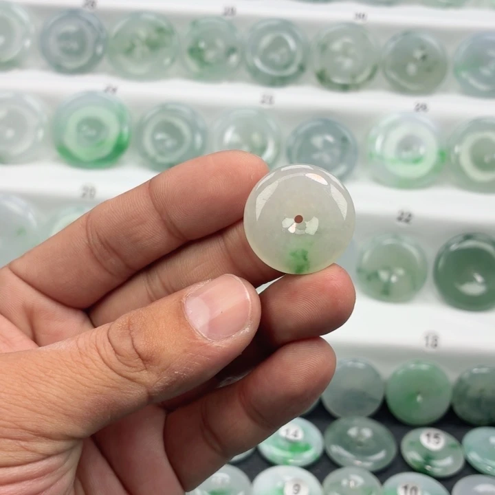 翡翠未镶嵌颈饰缅甸天然A货翡翠25-6.0