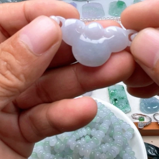 翡翠未镶嵌颈饰翡翠冰紫如意