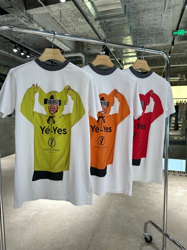 2025YE-YES夏季新款时尚撞色领人物印花短袖T恤