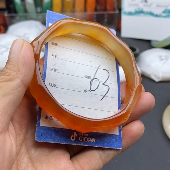 未镶嵌手镯石英质玉