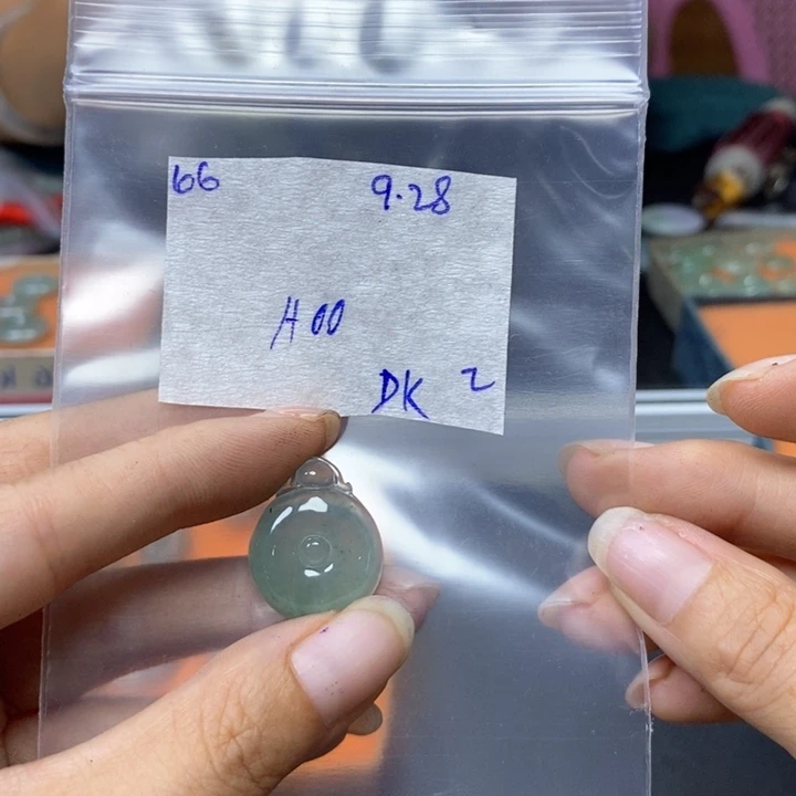 x***.定制翡翠未镶嵌不退