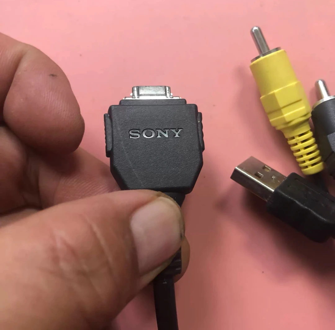 9新 Sony/索尼 数码相机数据线多功能一拖三线索尼正品USB/