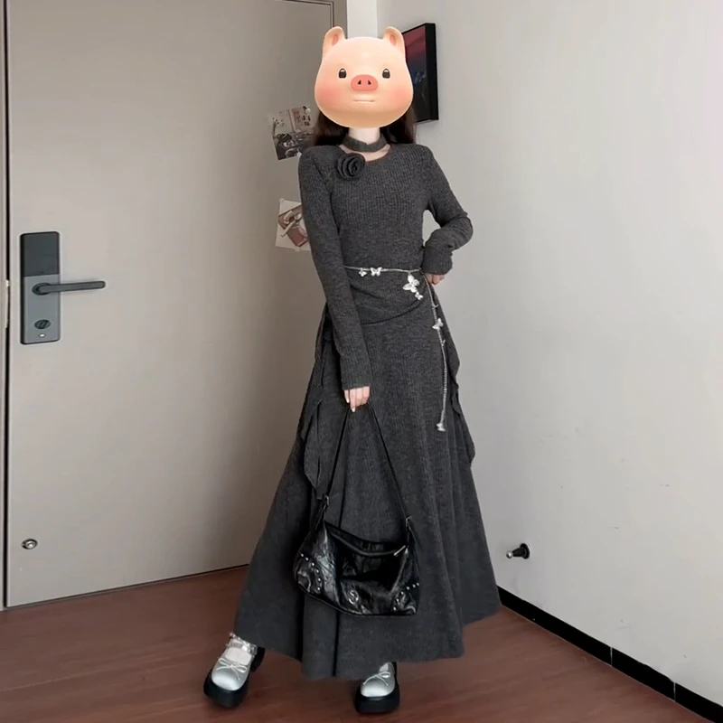 法式挂脖连衣裙子女秋冬2024新款气质灰色内搭针织长裙一整套8534