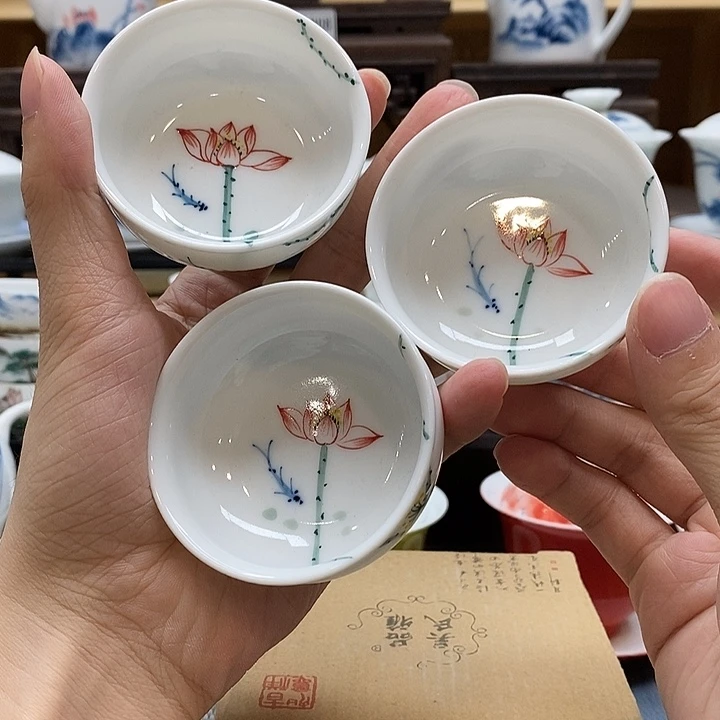 手绘雨后荷花杯子三个装60cc釉下彩微瑕福利款