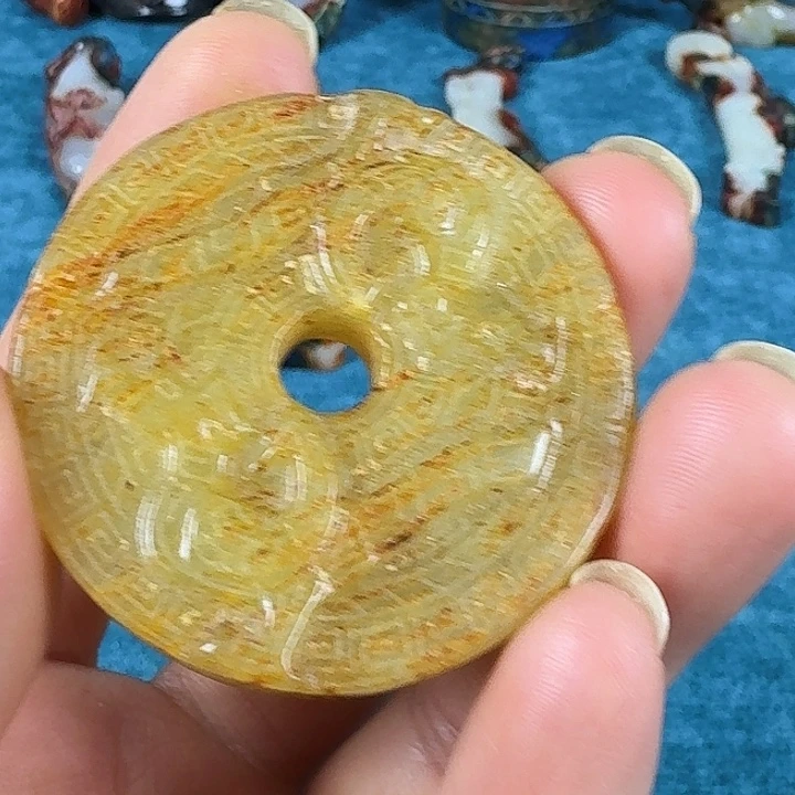 和田玉（糖玉）未镶嵌挂件