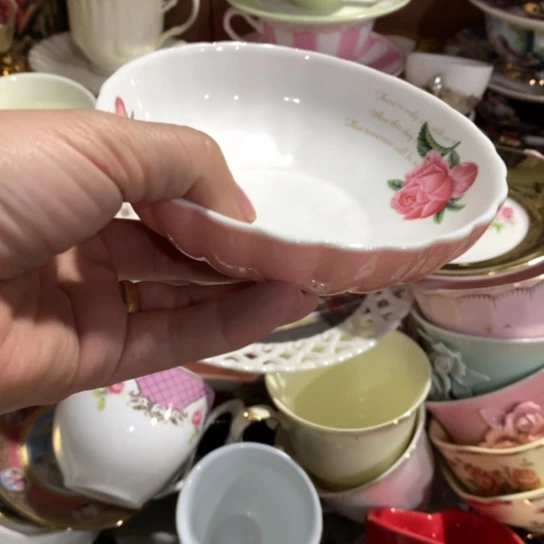 瓷片微瑕陶瓷处理介意请慎拍12厘米高4厘米