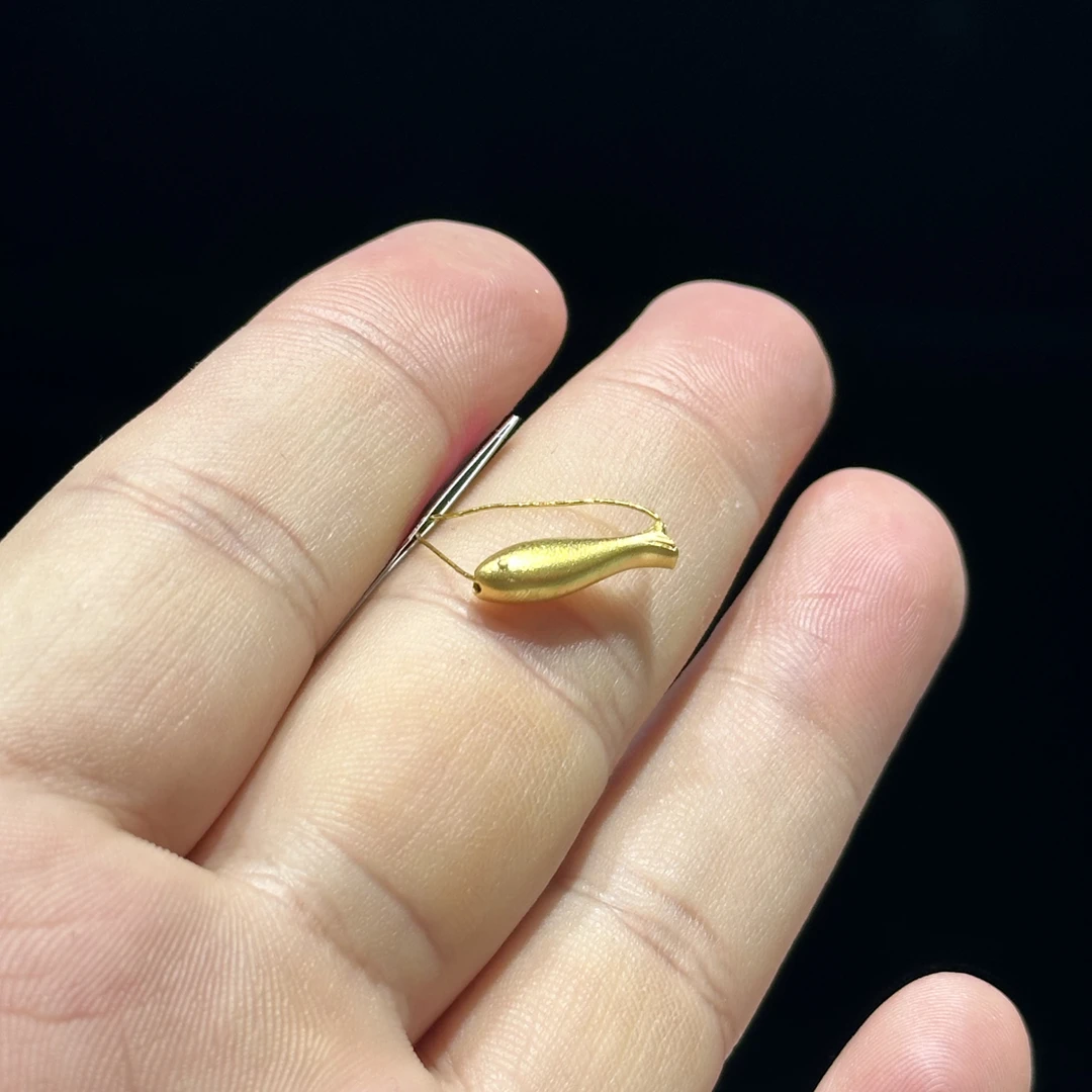 足金999 小黄鱼通孔 1.350