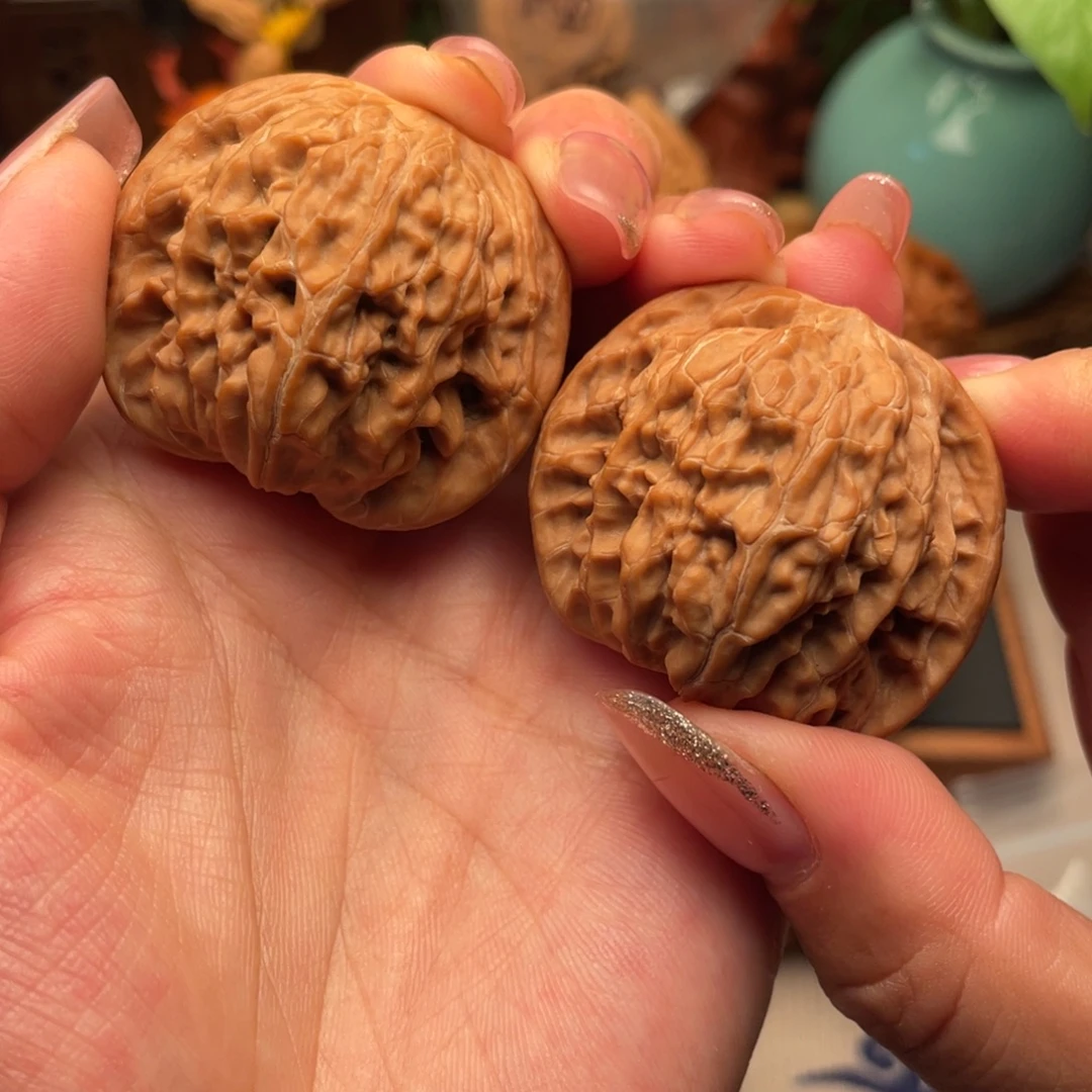 把件桃核全品红皮山地石子磨40
