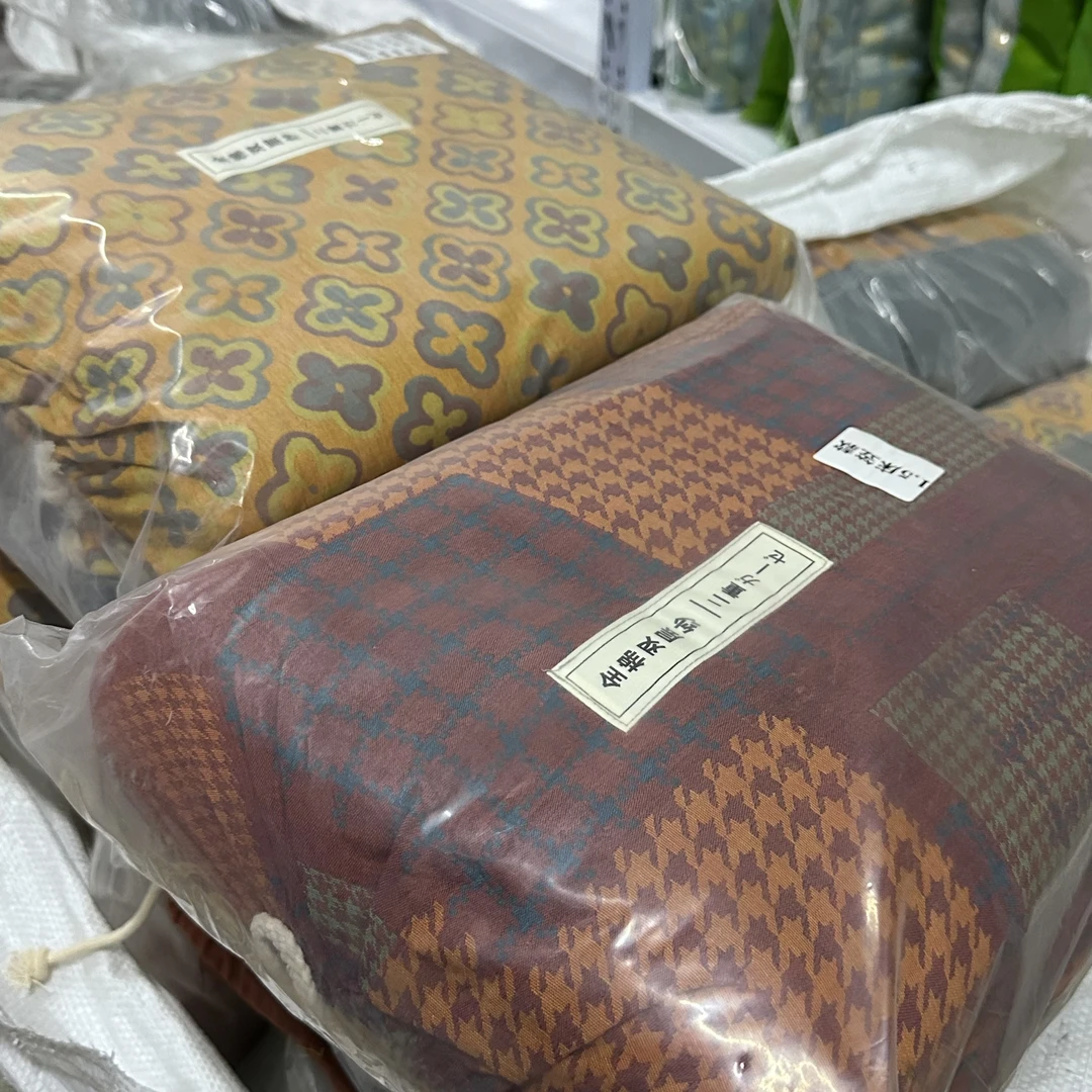 【清仓福利】全棉双层纱大提花四件套颜色随机福利