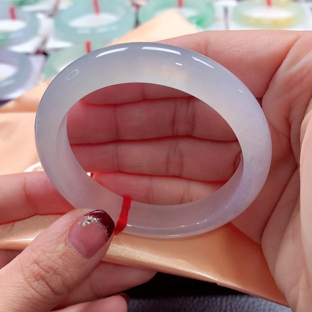 翡翠手镯未镶嵌天然A货翡翠