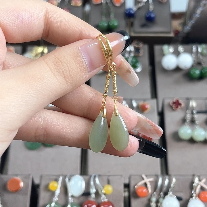 和田玉银S925镶嵌耳饰水滴