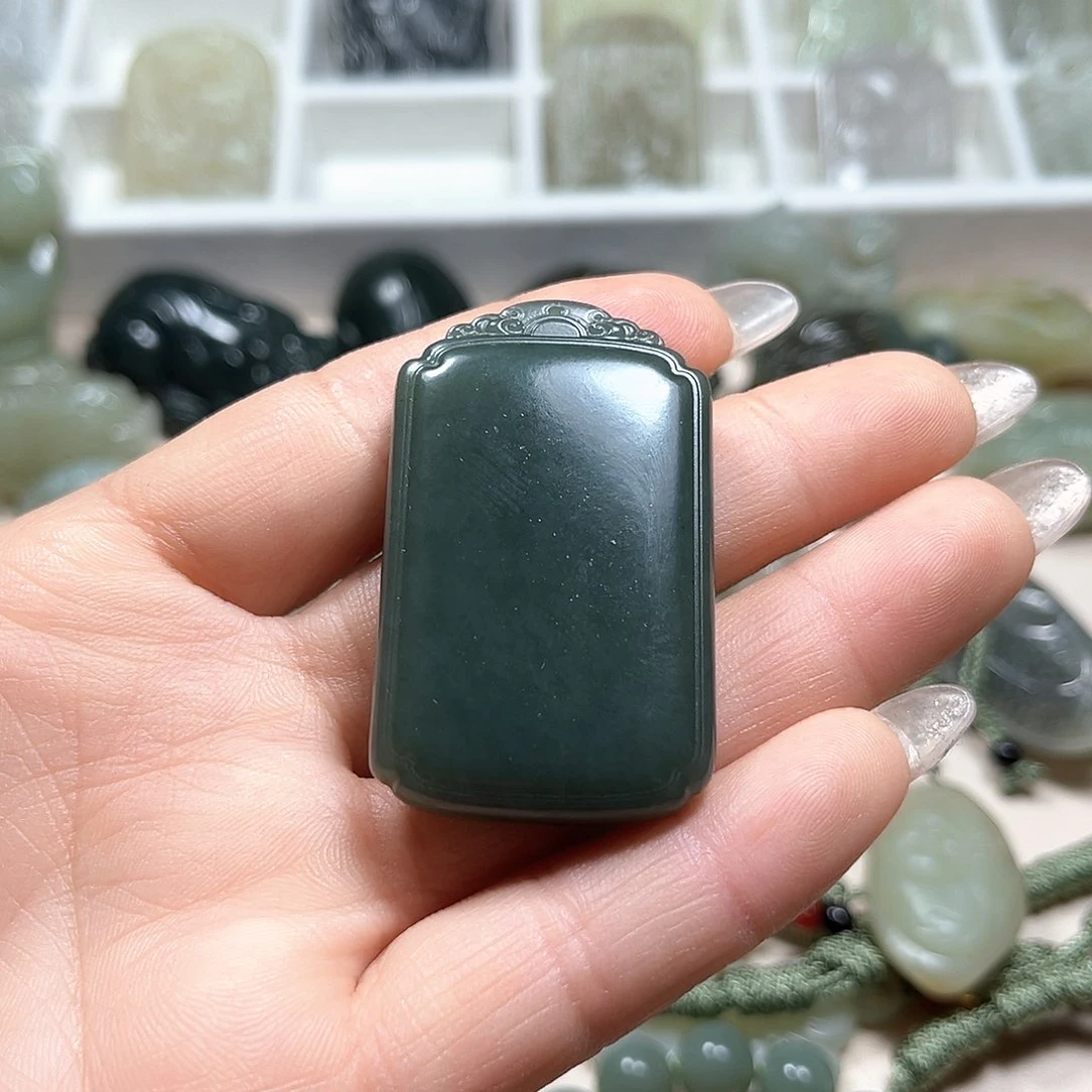 和田玉未镶嵌挂件