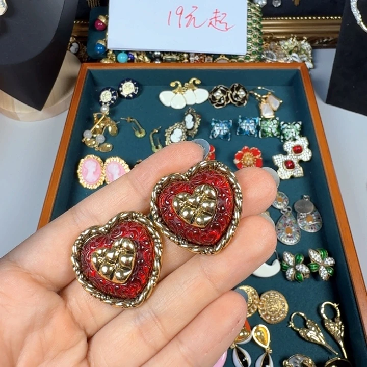 铜合金合金锆石耳环