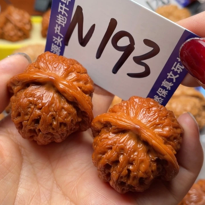 文玩核桃把件血麒麟39