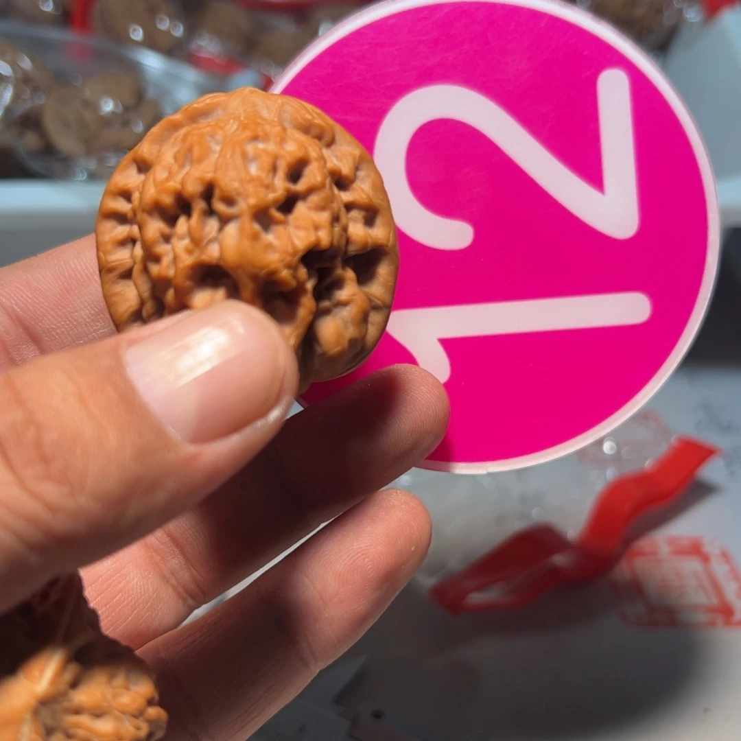 有***。文玩核桃，粉色12号