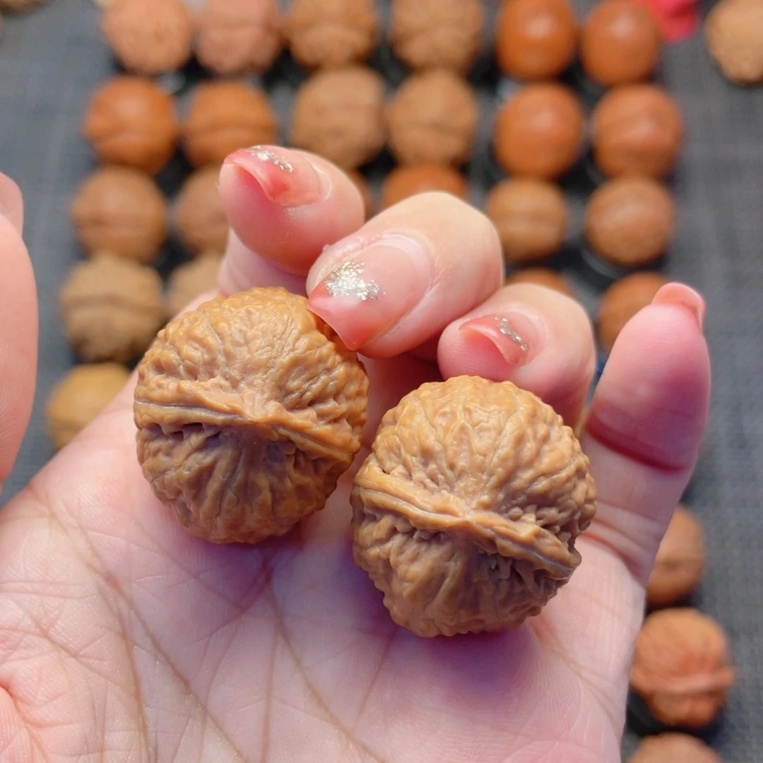 文玩核桃把件龙眼