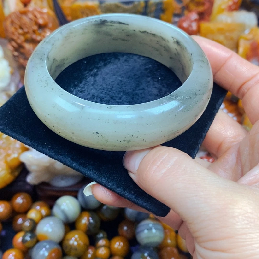 未镶嵌石英质玉（黄龙玉）吊坠(不含链)